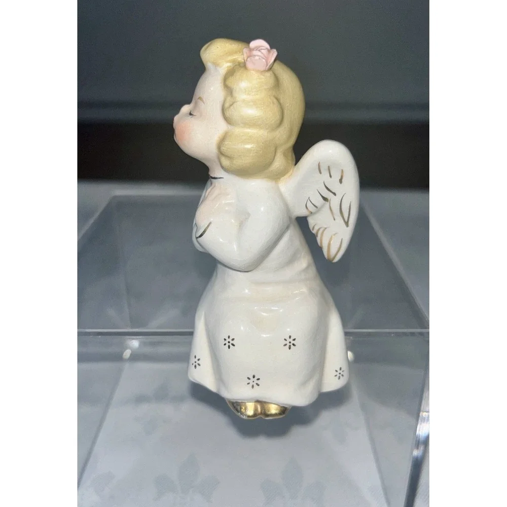 Vtg 1950s Kissing Angels Ceramic Figurine Japan  Boy & Girl Shelve Sitters